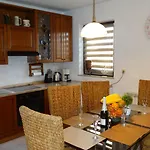 Apartament Almar *