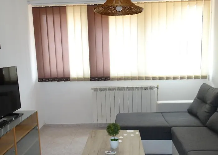 Almar Apartman Jusici