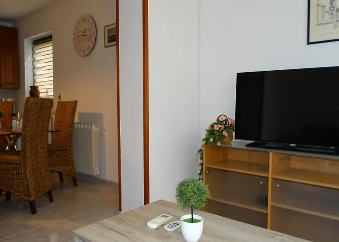 Apartman Almar *