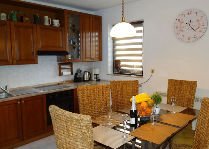 Apartman Almar *
